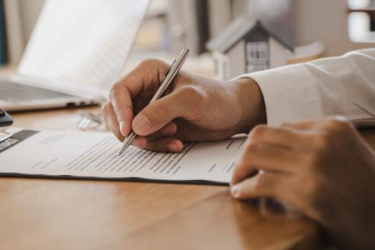 Safeguarding Your Privileged Construction Information With a Clawback Agreement Signing contract