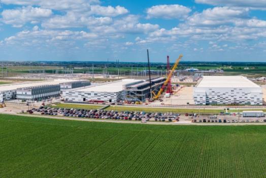 A Customized Approach to Data Center Construction Data Center Under Construction