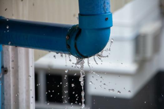 Insurer Cannot Dispose of Water Leak or Bad Faith Claims on Motion for Summary Judgment Water leaking from pipe