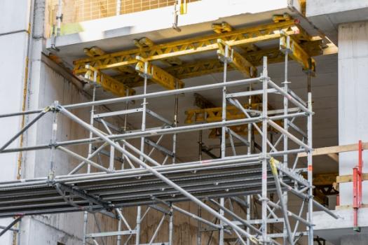 Structural Engineer Claims Reinforcement Was Never Installed on Troubled NYC Tower Scaffolding on building