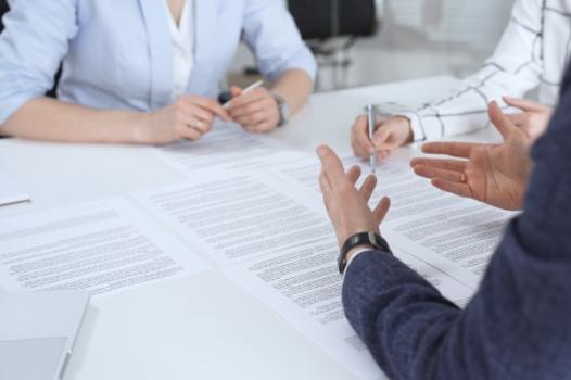 Construction Attorneys: Contract Negotiation Strategy Contract negotiation