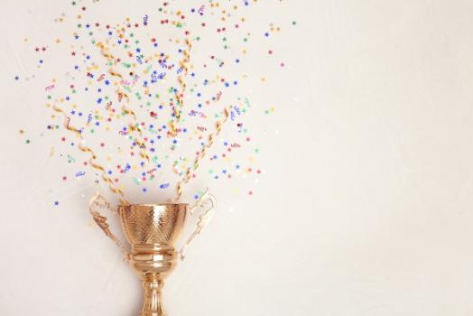 Confetti coming out of trophy
